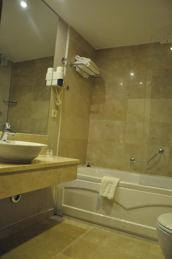 Happy Inn Gebze Hotel Exterior foto